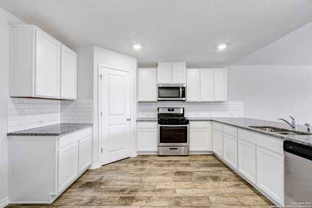 22224 Backspin, San Antonio, TX 78261