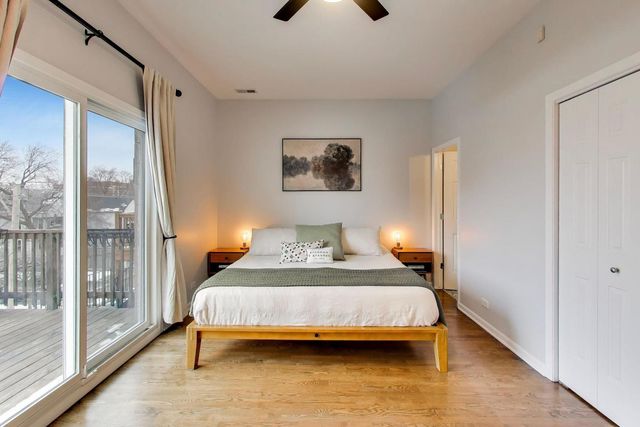 2852 N Damen Avenue 3, Chicago, IL 60618