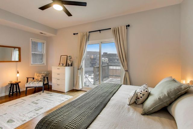 2852 N Damen Avenue 3, Chicago, IL 60618