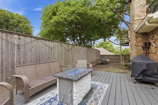 606 Stonebridge Circle, Rockwall, TX 75087
