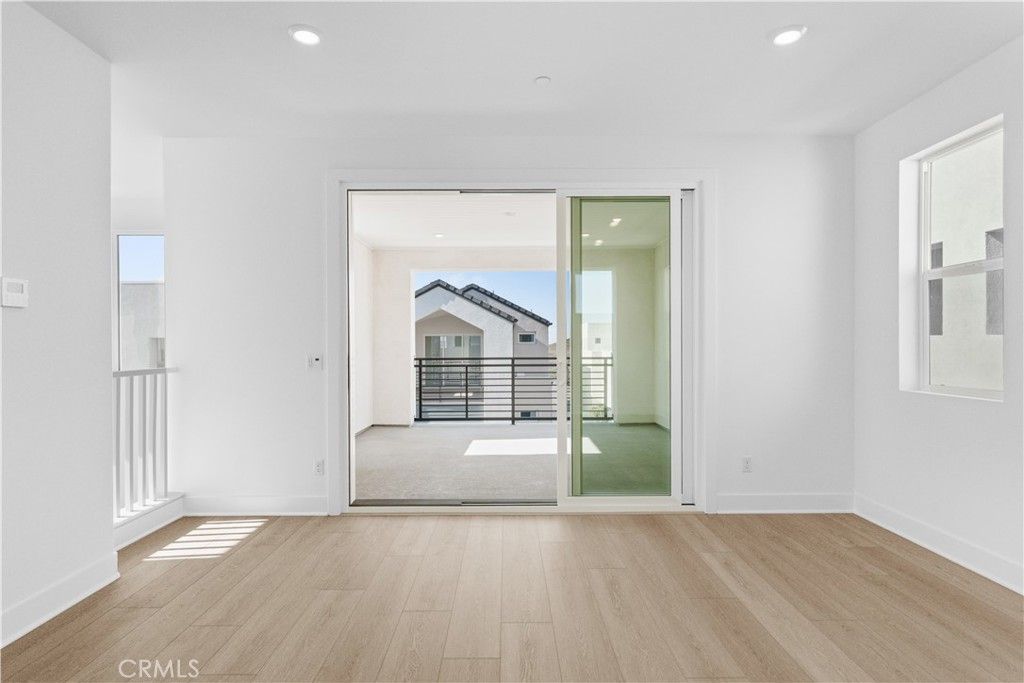 Image 37 of property listing at 165 Sawbuck, Irvine, CA 92618