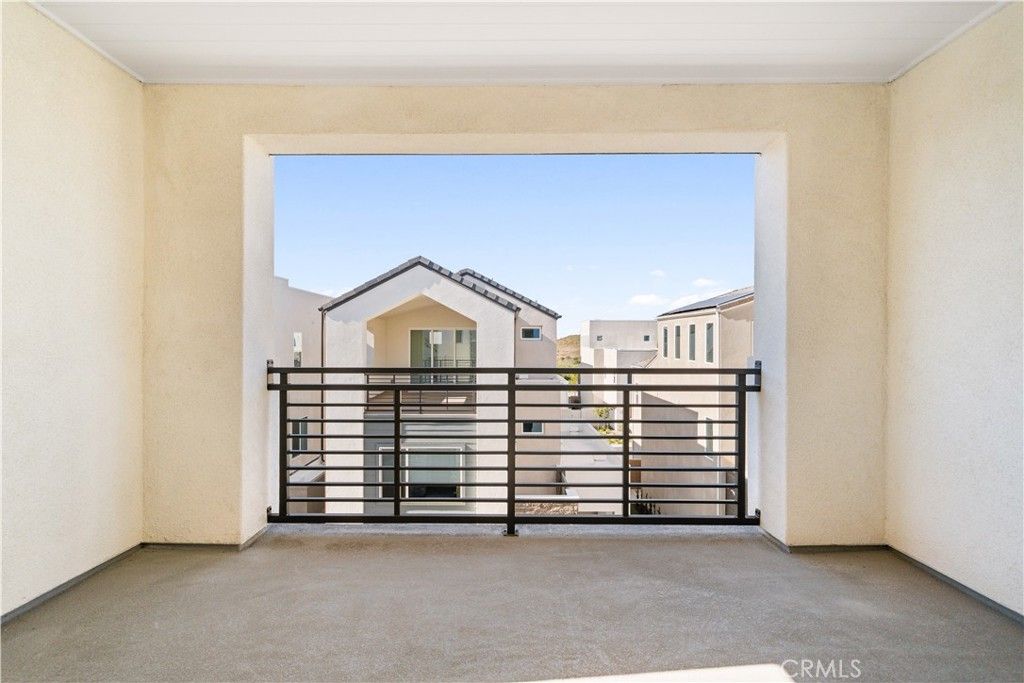 Image 38 of property listing at 165 Sawbuck, Irvine, CA 92618