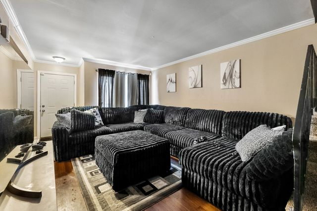 2295 Windsor Lane, Country Club Hills, IL 60478