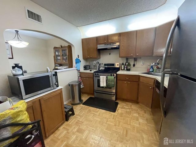407 Lancaster Court 407, Piscataway, NJ 08854