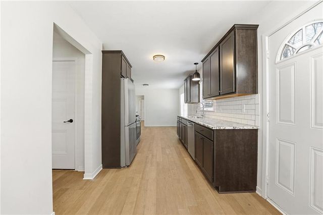 8018 Nall Avenue, Prairie Village, KS 66208
