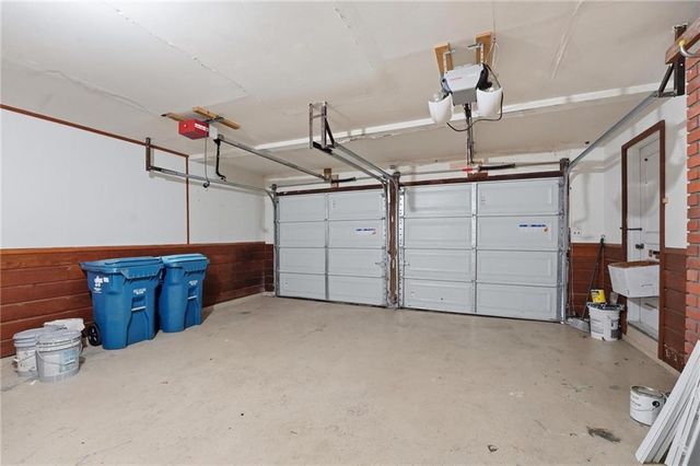 8018 Nall Avenue, Prairie Village, KS 66208