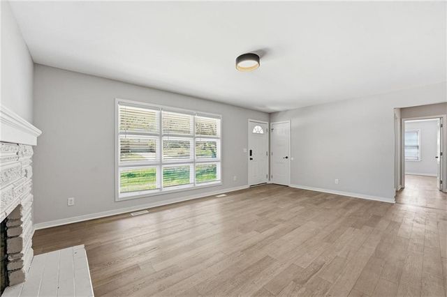 8018 Nall Avenue, Prairie Village, KS 66208