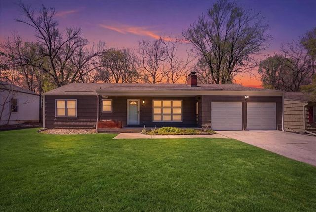 8018 Nall Avenue, Prairie Village, KS 66208