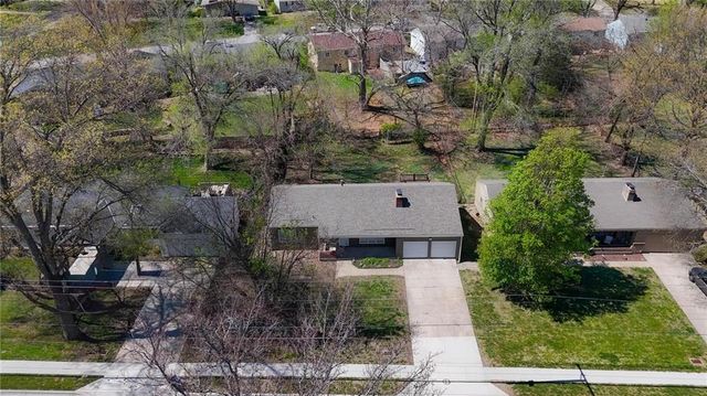 8018 Nall Avenue, Prairie Village, KS 66208