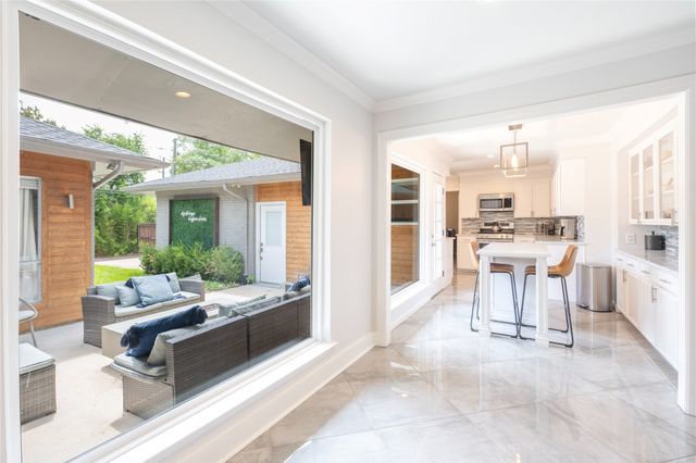 9716 Ravensway Drive, Dallas, TX 75238
