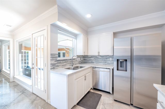 9716 Ravensway Drive, Dallas, TX 75238