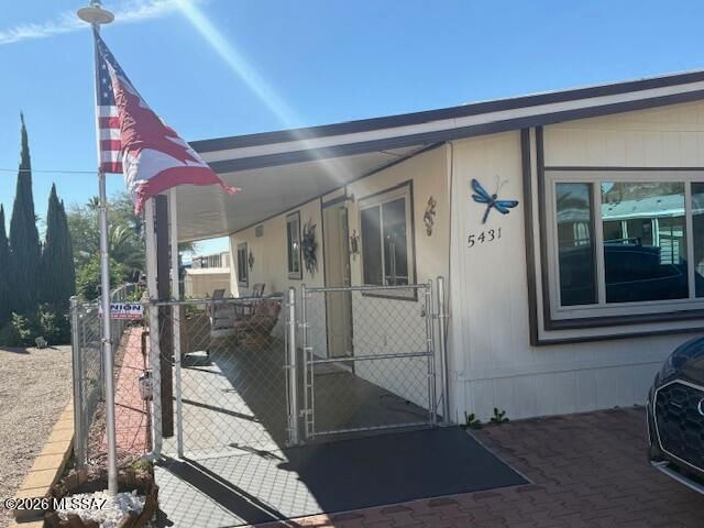 5431 W Flying W Street, Tucson, AZ 85713