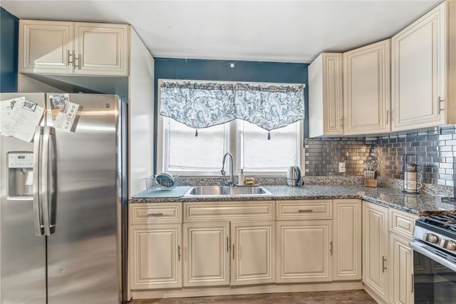 98 Pocasset Avenue, Providence, RI 02909