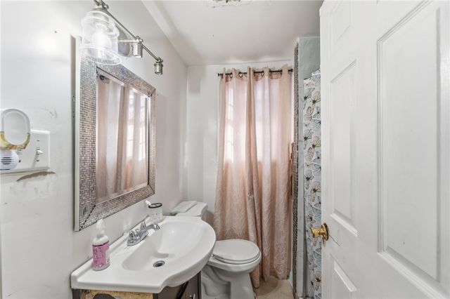 98 Pocasset Avenue, Providence, RI 02909