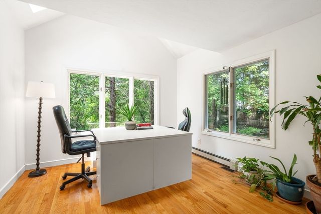 75 Hammond Pond Parkway, Brookline, MA 02467