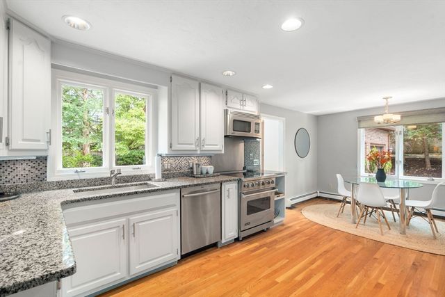 75 Hammond Pond Parkway, Brookline, MA 02467