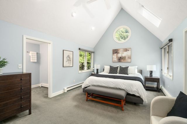 75 Hammond Pond Parkway, Brookline, MA 02467