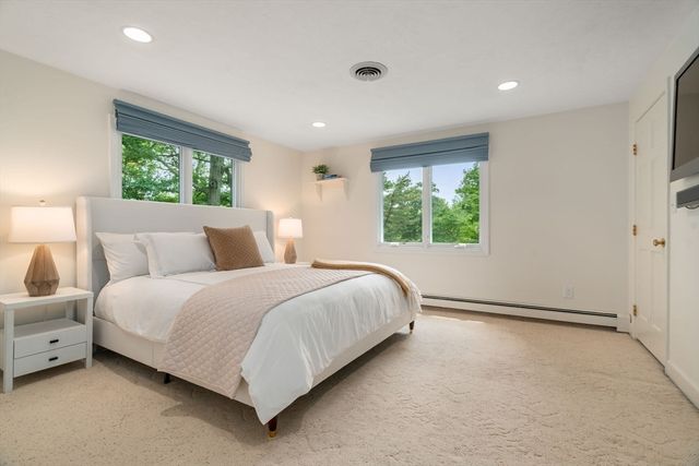 75 Hammond Pond Parkway, Brookline, MA 02467