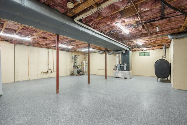 75 Hammond Pond Parkway, Brookline, MA 02467