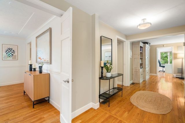 75 Hammond Pond Parkway, Brookline, MA 02467
