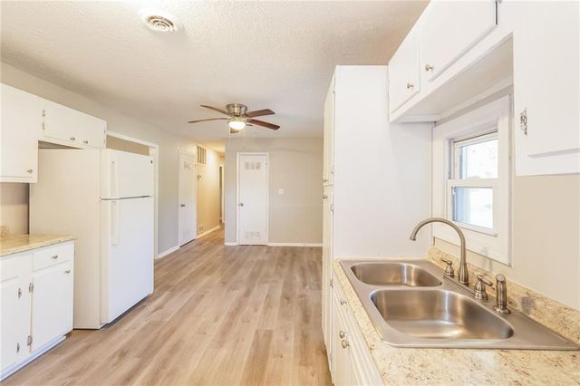 7810 E 112th Street, Kansas City, MO 64134