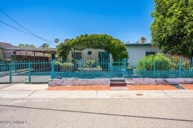 2720 Calle Tercera, Las Cruces, NM 88005