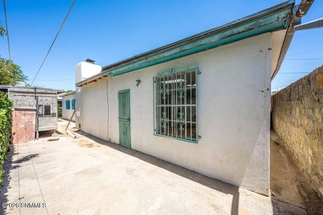 2720 Calle Tercera, Las Cruces, NM 88005