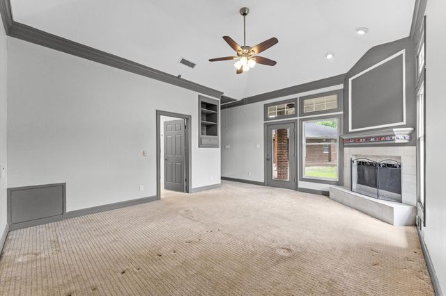 8122 Meadow Crest Street, Houston, TX 77071
