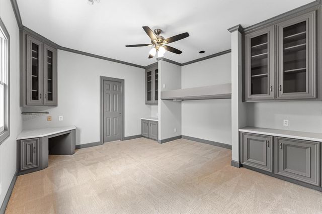8122 Meadow Crest Street, Houston, TX 77071