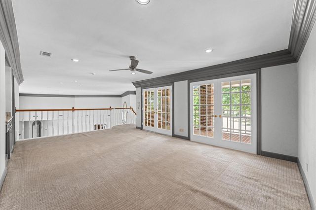 8122 Meadow Crest Street, Houston, TX 77071