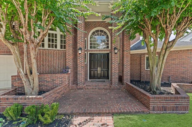8122 Meadow Crest Street, Houston, TX 77071