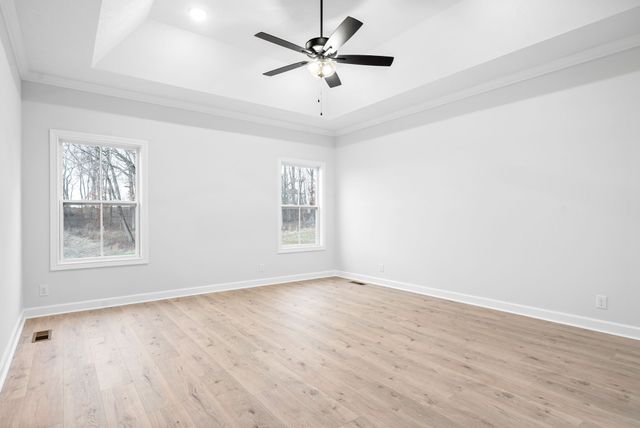 210 Low Plains Ln, Clarksville, TN 37043