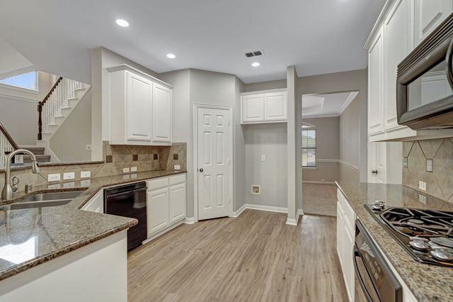 210 Red Bluff Drive, Hickory Creek, TX 75065