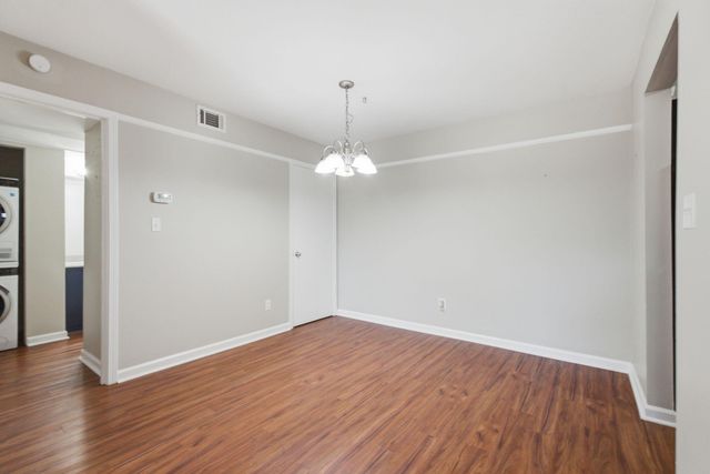 1092 Armstrong Mill Road B, Lexington, KY 40517