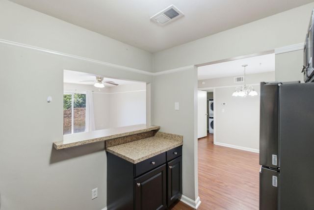 1092 Armstrong Mill Road B, Lexington, KY 40517