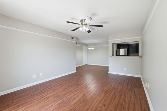1092 Armstrong Mill Road B, Lexington, KY 40517