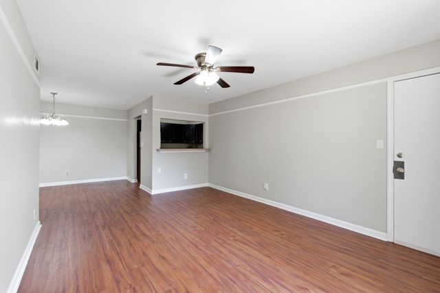 1092 Armstrong Mill Road B, Lexington, KY 40517
