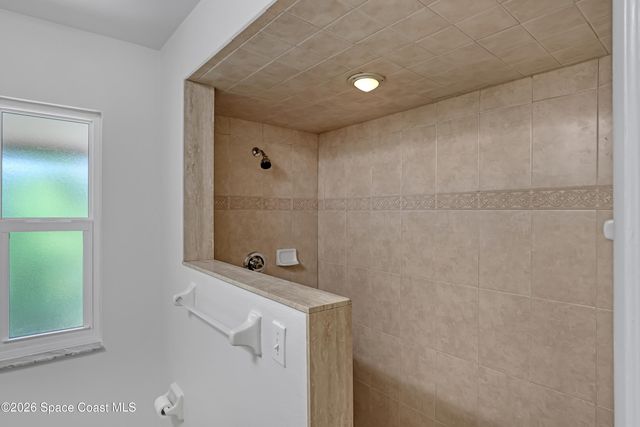 1107 Citrus Avenue NE, Palm Bay, FL 32905
