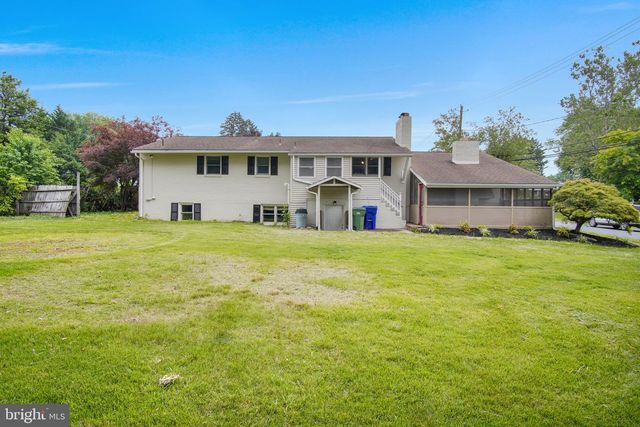 705 SHIELD ST, Harrisburg, PA 17109