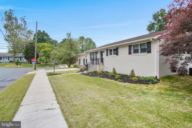 705 SHIELD ST, Harrisburg, PA 17109