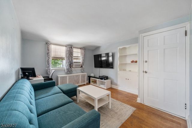66 Merselis Ave, Clifton City, NJ 07011