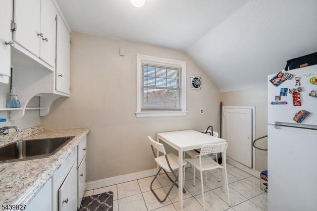 66 Merselis Ave, Clifton City, NJ 07011