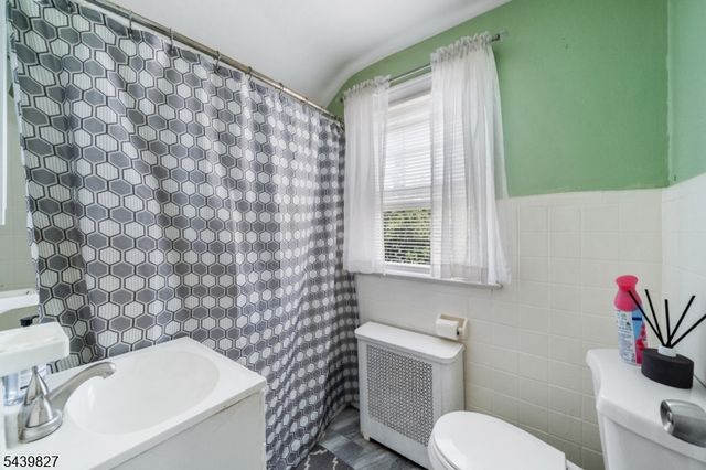 66 Merselis Ave, Clifton City, NJ 07011