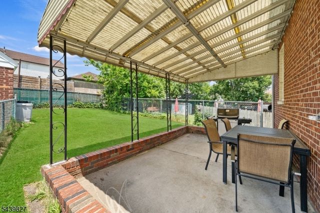 66 Merselis Ave, Clifton City, NJ 07011