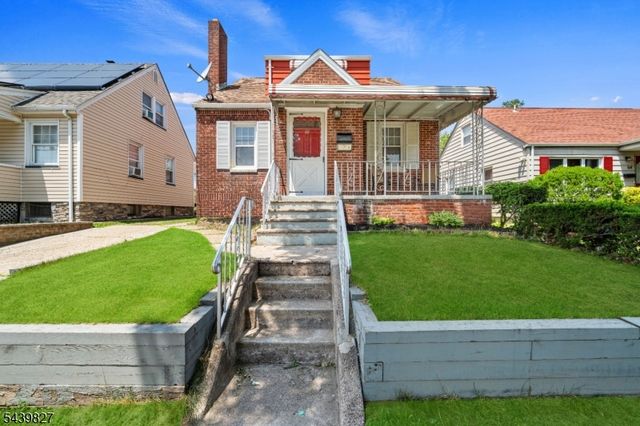 66 Merselis Ave, Clifton City, NJ 07011