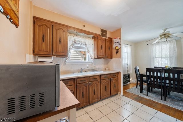 66 Merselis Ave, Clifton City, NJ 07011