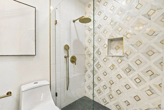 5553 Adobe Falls 14, San Diego, CA 92120