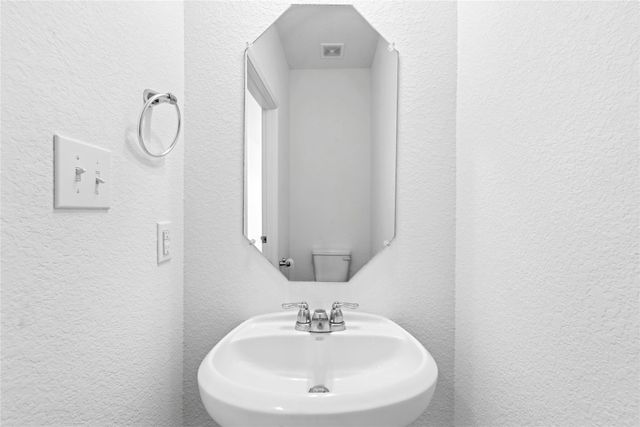 566 Delta CRST, Maxwell, TX 78656