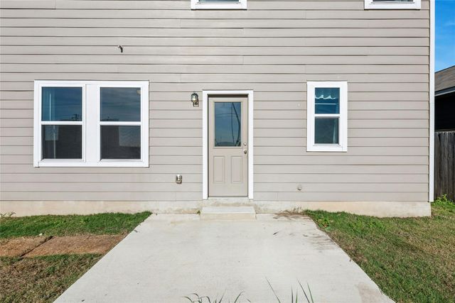 566 Delta CRST, Maxwell, TX 78656