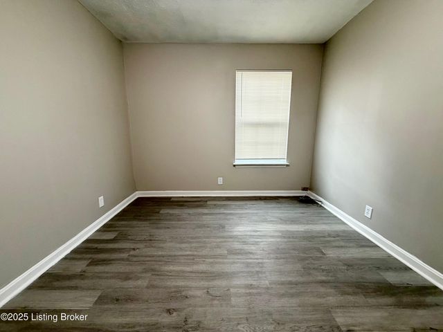 12420 Brothers Ave, Louisville, KY 40243